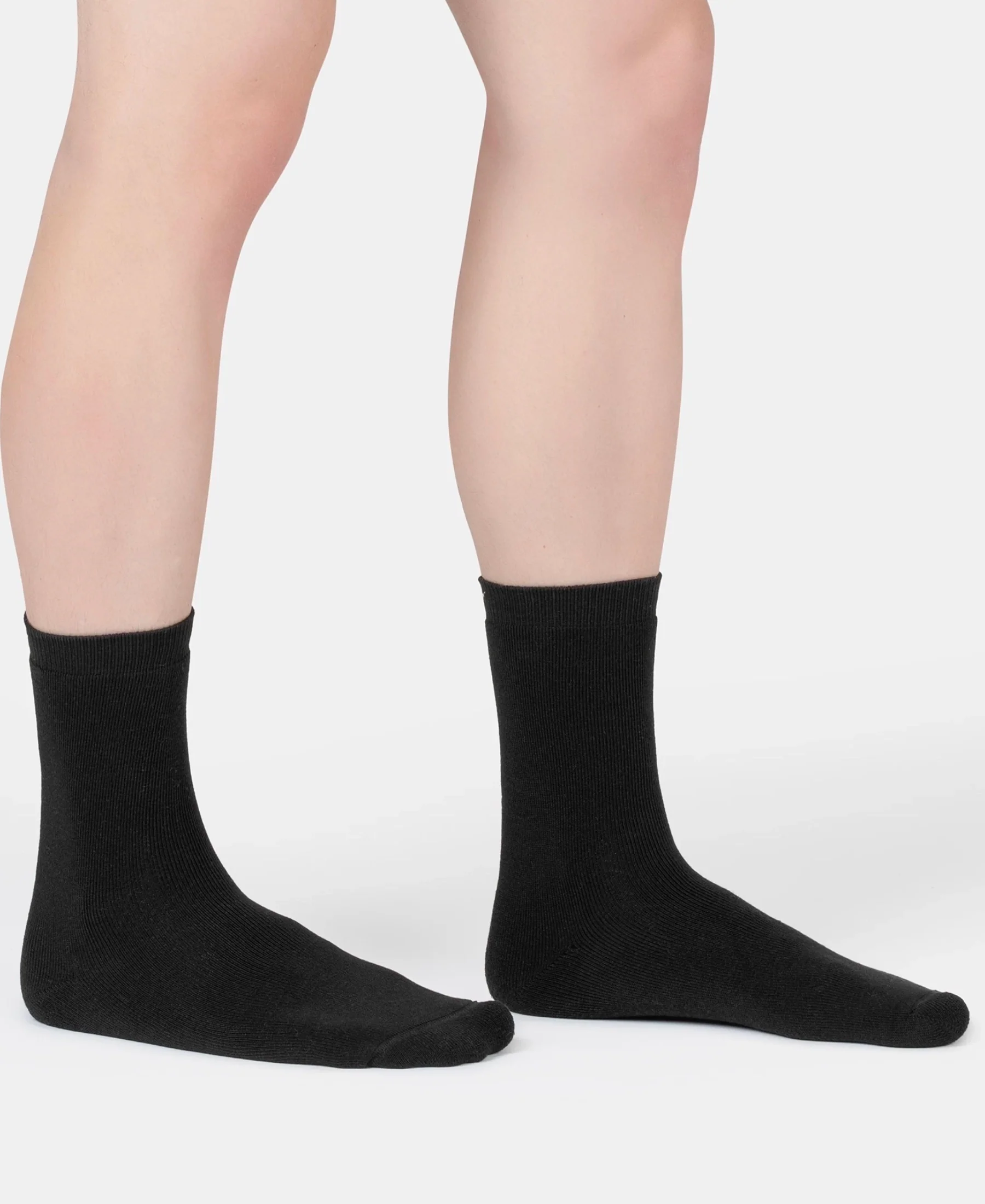 Microfiber and Compact Cotton Stretch Crew Length Thermal Socks With StayWarm Technology - Black - Image 3