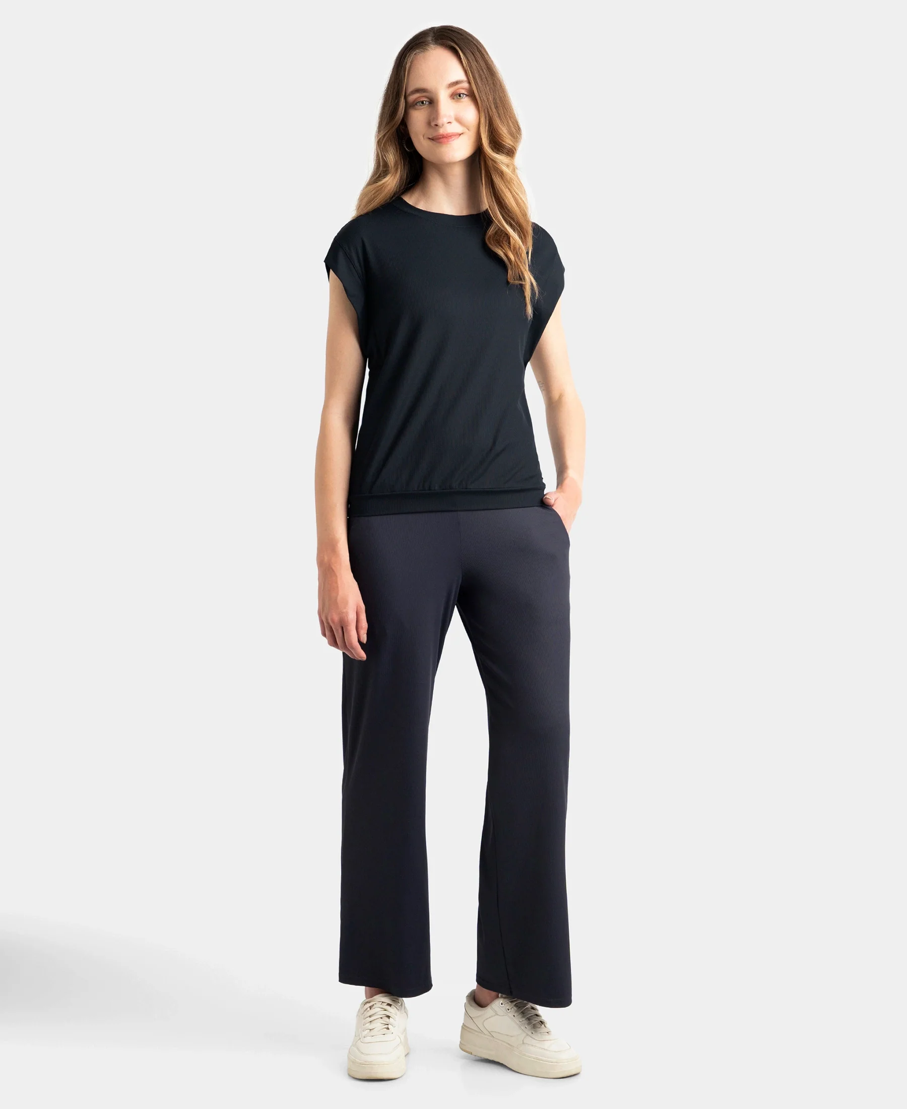 Microfiber Elastane Stretch Hybrid Tank Top with Ribbed Sleeves - Black - Image 4