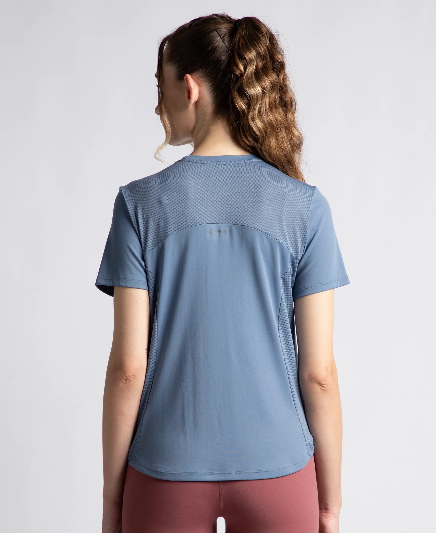 Microfiber Fabric Regular Fit Half Sleeve Breathable Mesh T-Shirt with Curved Hem Styling - Frost - Image 3