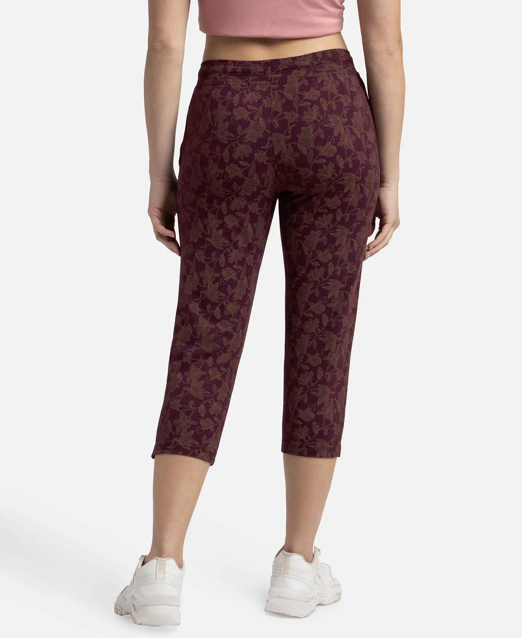 Super Combed Cotton Elastane Stretch Slim Fit Printed Capri with Side Pockets - Wine Tasting Printed - Image 3
