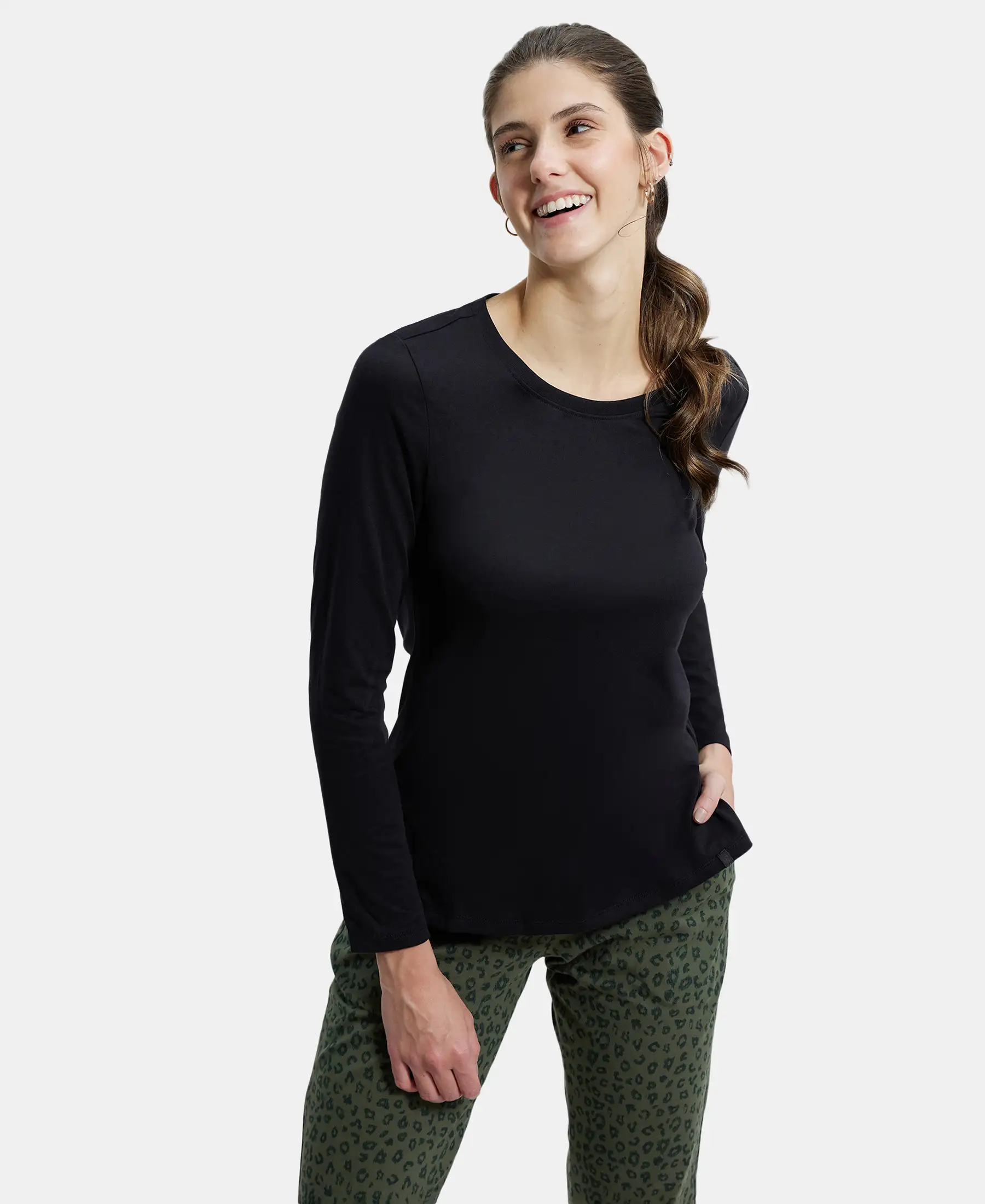 Super Combed Cotton Rich Relaxed Fit Solid Round Neck Full Sleeve T-Shirt - Black - Image 5