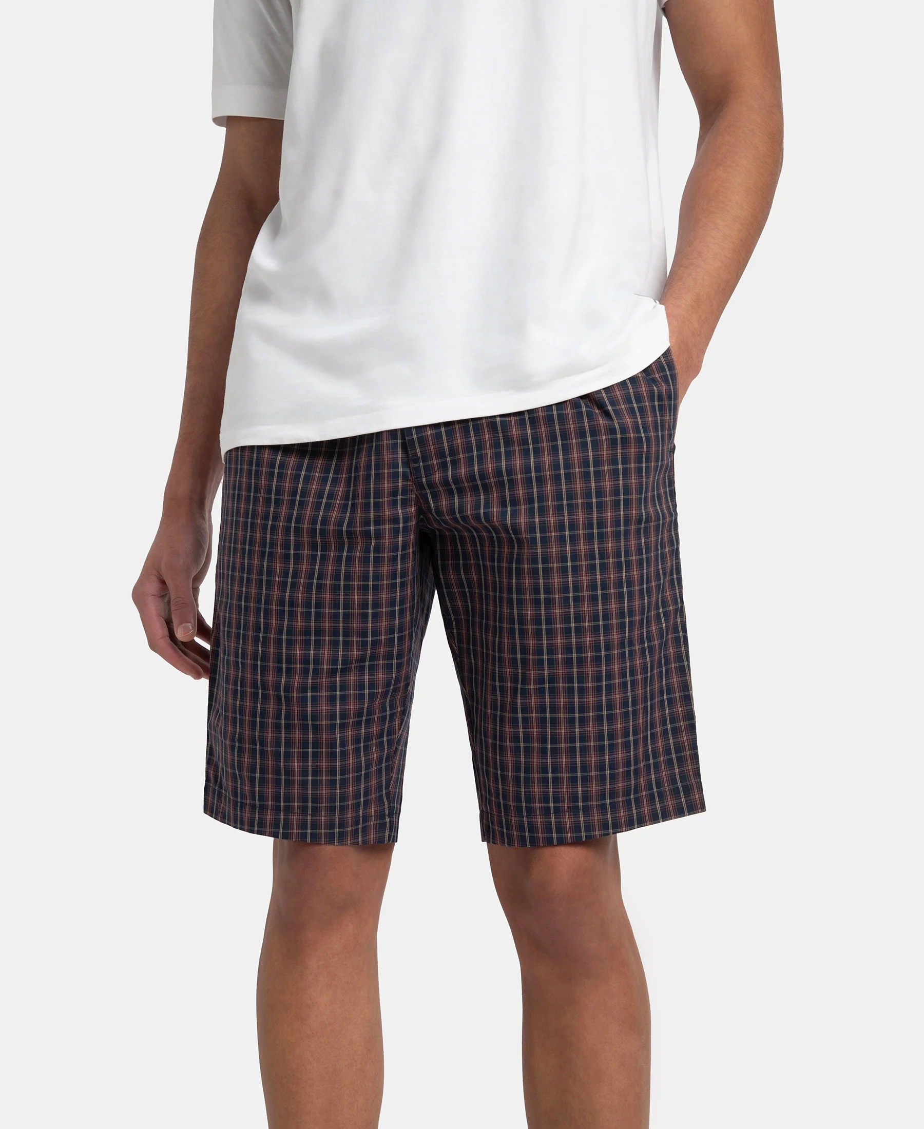 Super Combed Mercerized Cotton Woven Fabric Regular Fit Checkered Bermuda with Side Pockets - Navy & Maroon - Image 5