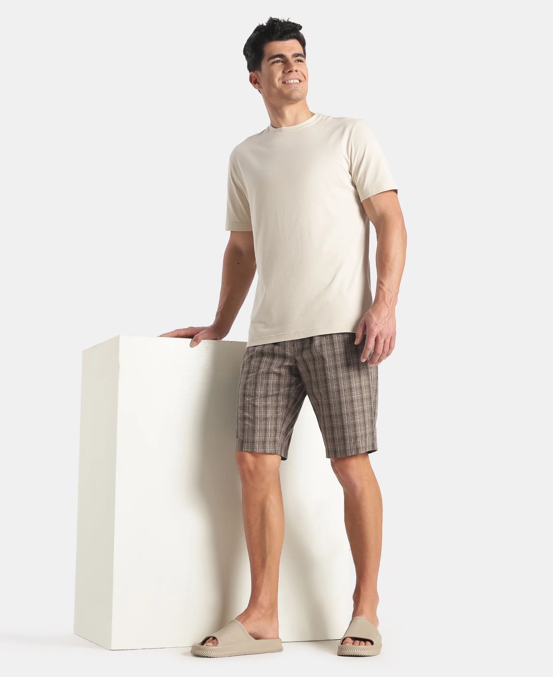 Super Combed Mercerized Cotton Woven Fabric Regular Fit Checkered Bermuda with Side Pockets - New Black Olive - Image 6
